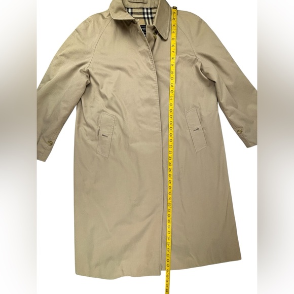Burberry Tan Trench Coat - Picture 3 of 8